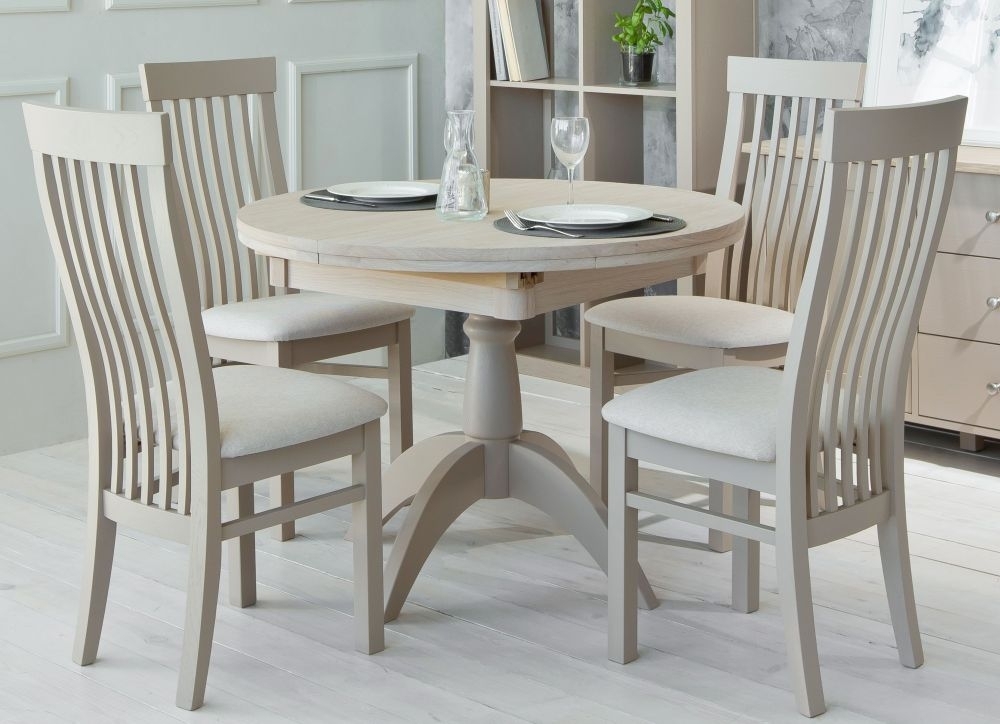 Product photograph of Tch Windsor Oak Single Pedestal Extending Dining Table from Choice Furniture Superstore.