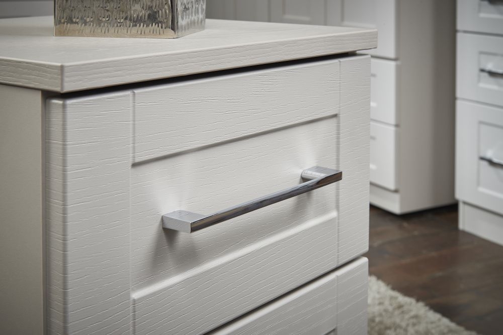 Product photograph of York 3 Drawer Chest from Choice Furniture Superstore.