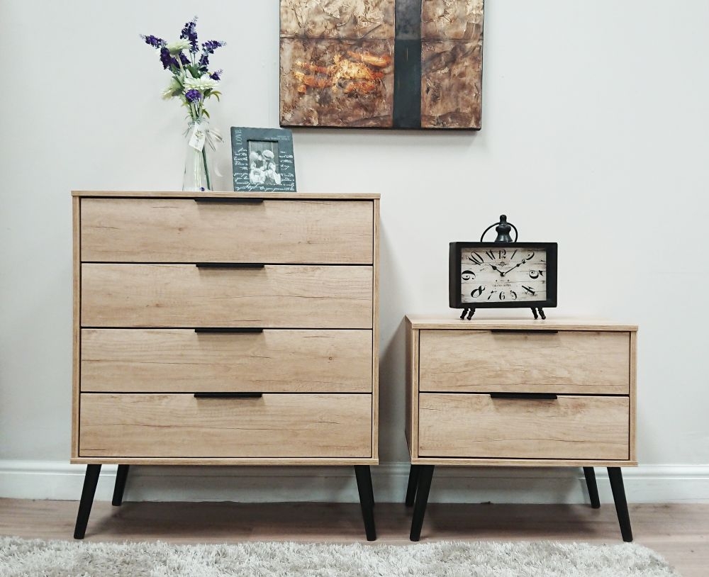 Product photograph of Hong Kong 4 Drawer Chest With Wooden Legs - Nebraska Oak from Choice Furniture Superstore.