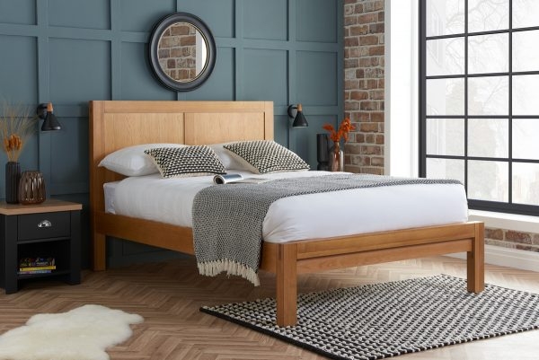 Product photograph of Bellevue Oak Bed from Choice Furniture Superstore.