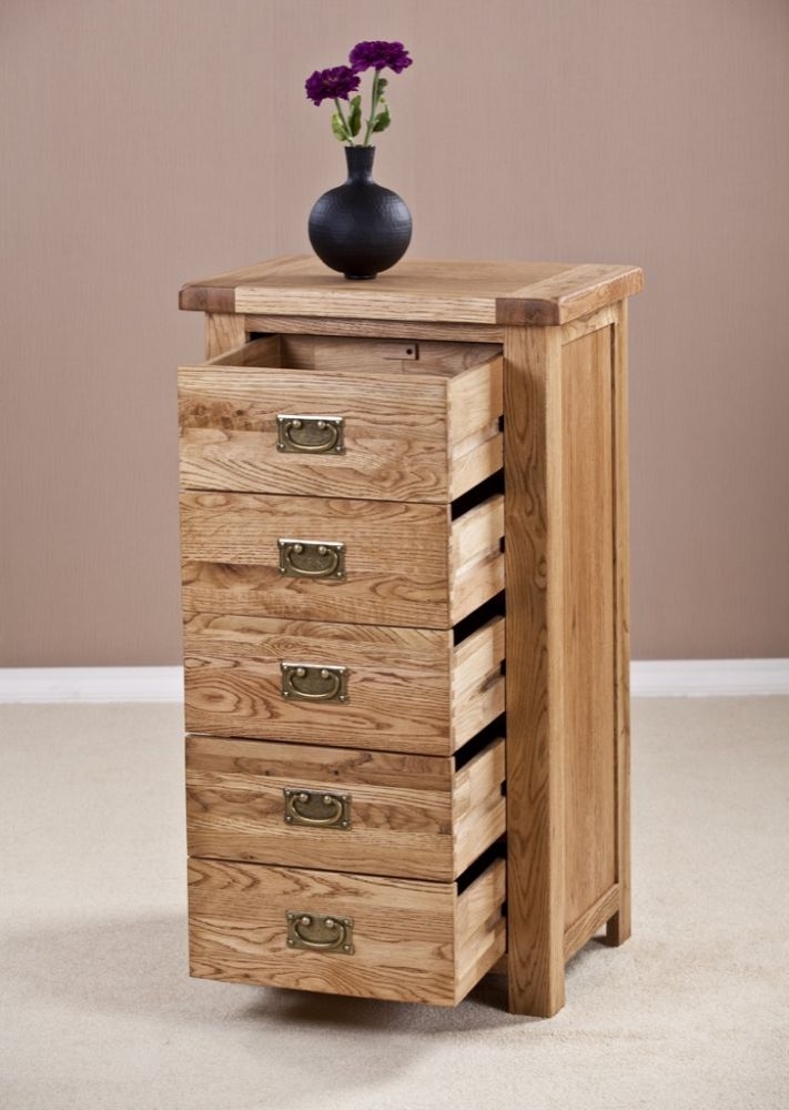 Product photograph of Kent Oak 5 Drawer Chest from Choice Furniture Superstore.