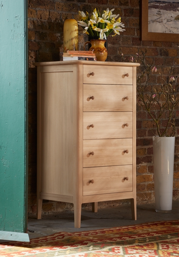 Product photograph of Modena Oak Chest Of Drawer - 5 Drawer Tall from Choice Furniture Superstore.