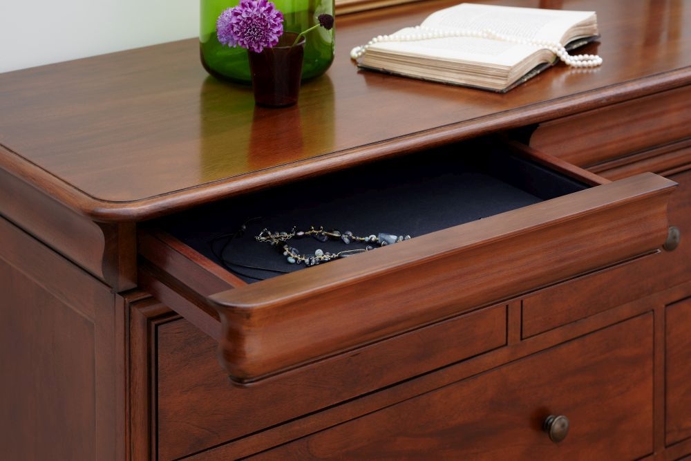Product photograph of Willis And Gambier Antoinette 4 3 Drawer Wide Chest from Choice Furniture Superstore.