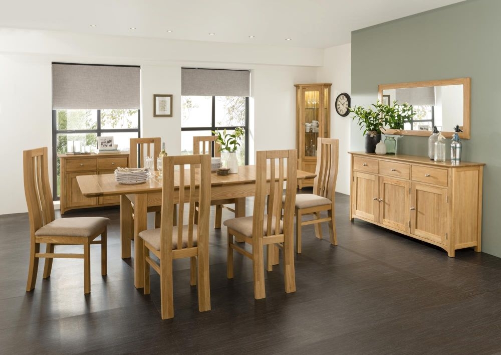 Product photograph of Shaker Oak Large Extending Dining Table from Choice Furniture Superstore.