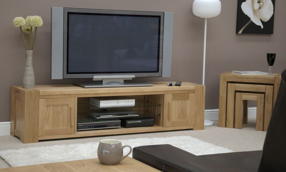 Product photograph of Homestyle Gb Trend Oak Large Tv Plasma Unit from Choice Furniture Superstore.