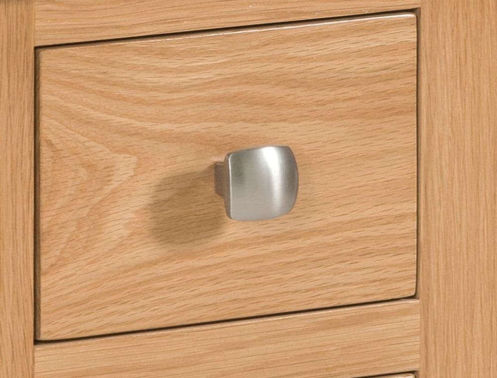 Product photograph of Appleby Oak 3 Drawer Bedside Cabinet from Choice Furniture Superstore.