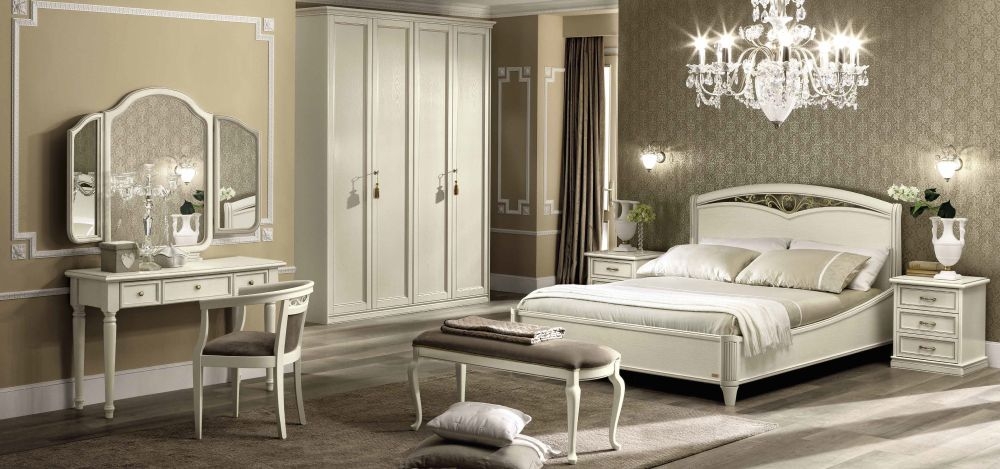 Product photograph of Camel Nostalgia Bianco Antico Italian 3 Drawer Dressing Table from Choice Furniture Superstore.