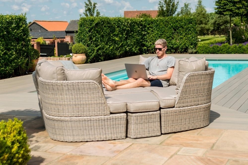 Product photograph of Maze Cotswold Rattan Daybed from Choice Furniture Superstore.