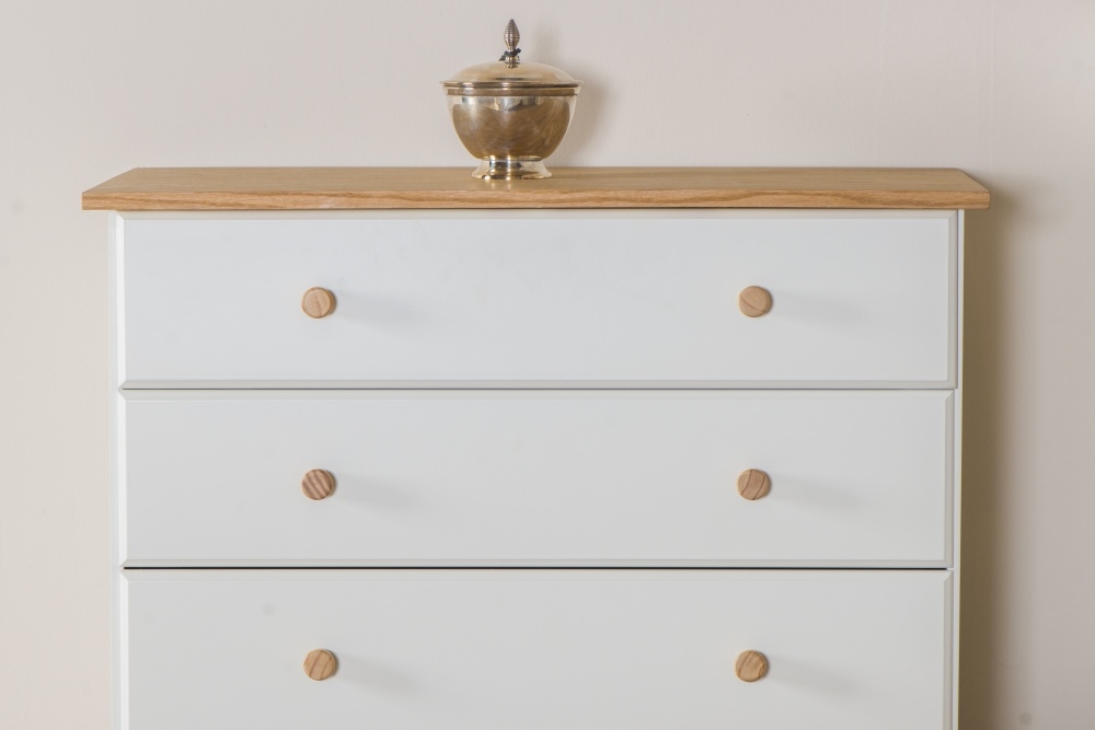 Product photograph of Colorado White 5 Drawer Chest from Choice Furniture Superstore.