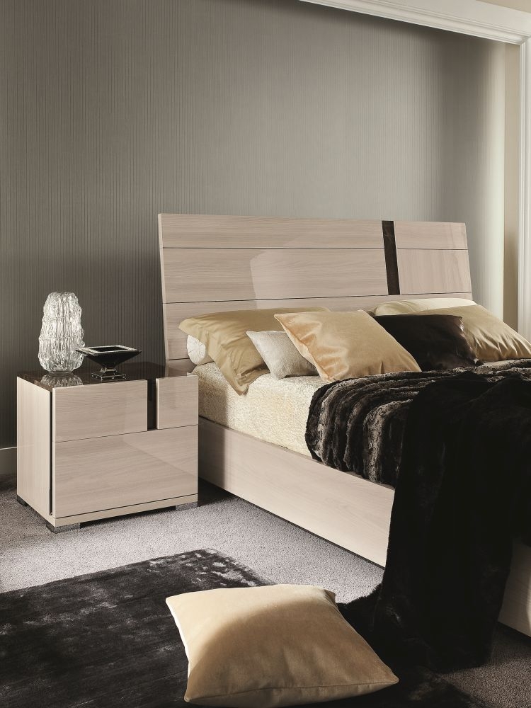 Product photograph of Alf Italia Teodora Cream Gloss 5ft King Size Bed from Choice Furniture Superstore.