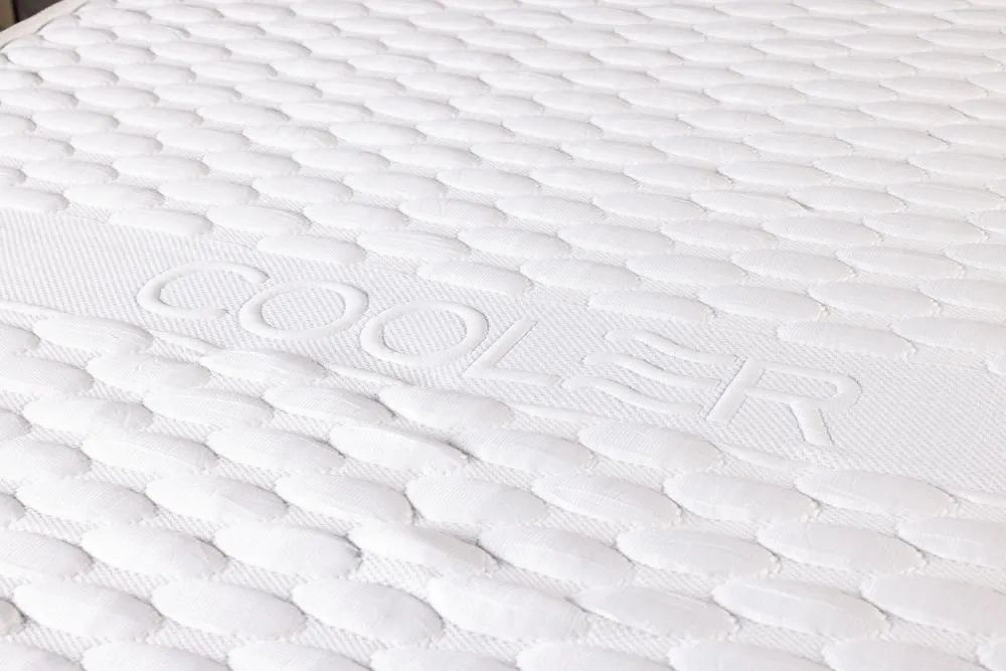 Product photograph of Urban Deco Kemer Coolhot Quilted 28cm Deep Pocket Sprung Mattress - 4ft 6in Double from Choice Furniture Superstore.