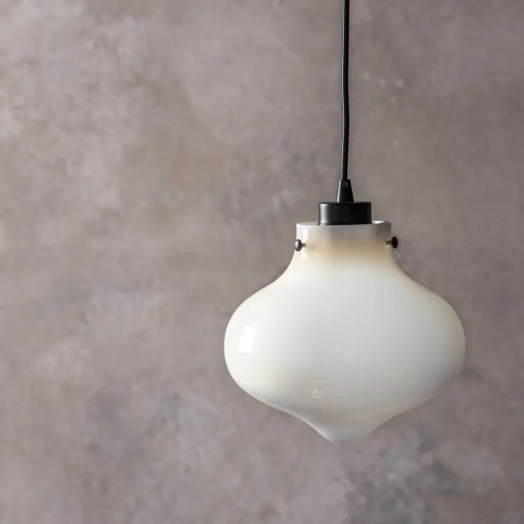 Product photograph of Clearance - Garnet Pendant Light - Fs254 from Choice Furniture Superstore.