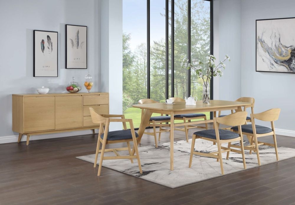Product photograph of Carrington Scandinavian Style Oak Dining Table 180cm 6 To 8 Seater Diners Rectangular Top from Choice Furniture Superstore.