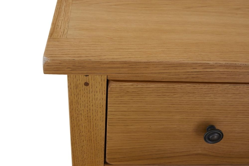 Product photograph of Belden Oak Chest Of Drawers 2 3 Drawers from Choice Furniture Superstore.