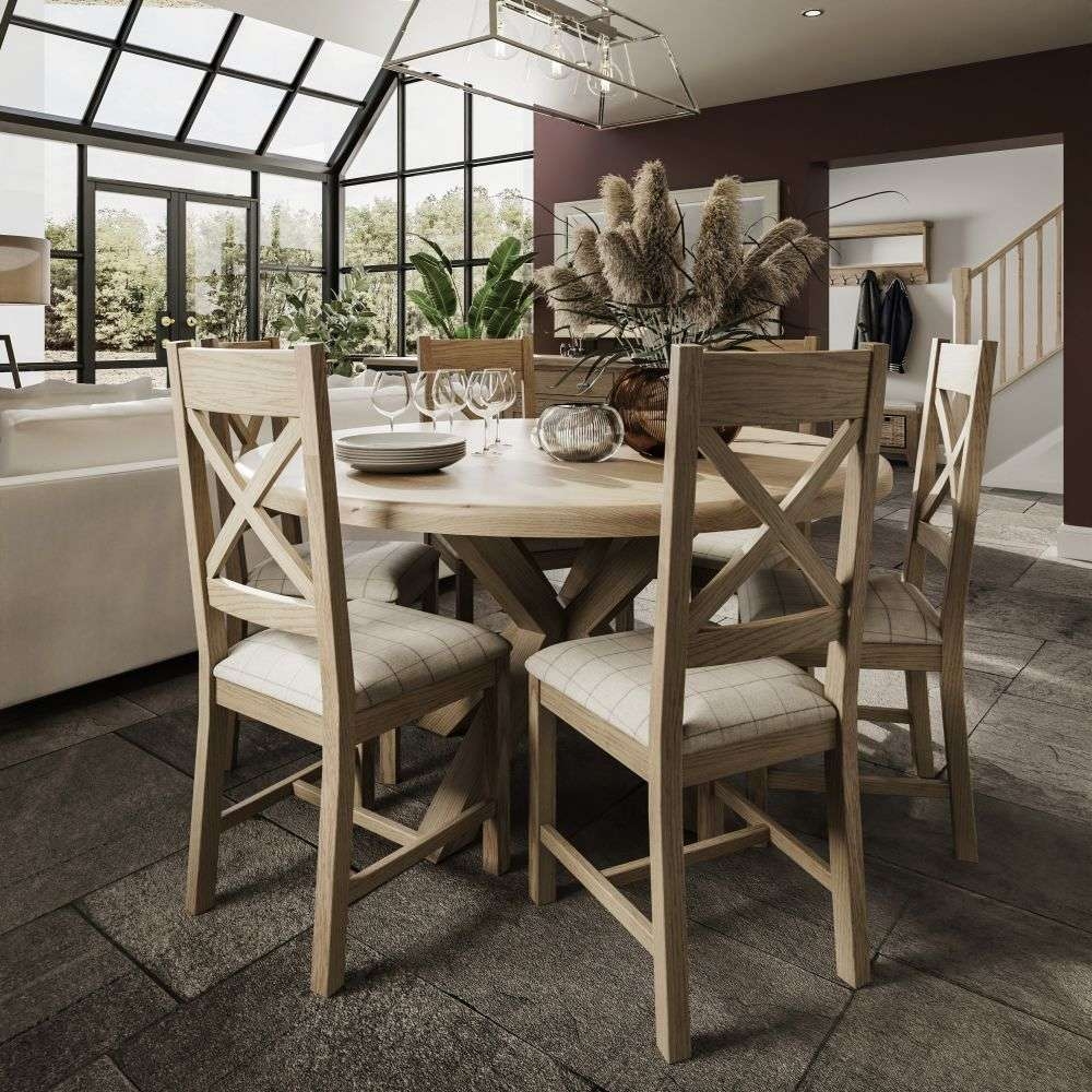 Product photograph of Hatton Oak 150cm Large Round Dining Table from Choice Furniture Superstore.