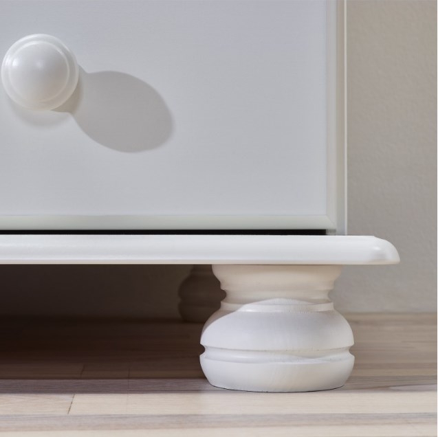 Product photograph of Richmond White 4 Drawer Single Dressing Table from Choice Furniture Superstore.