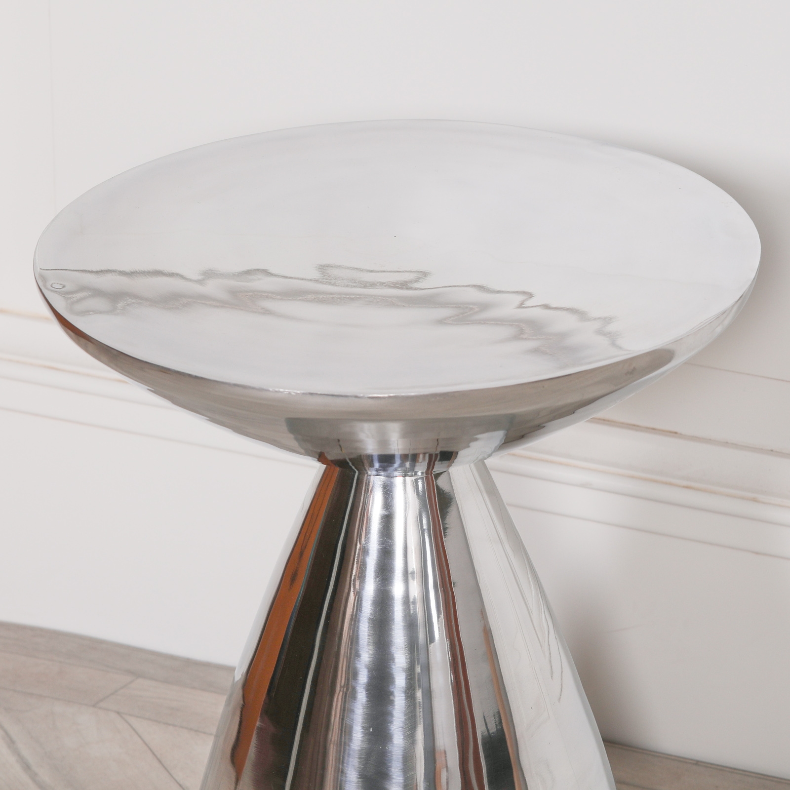 Product photograph of Cast Aluminum Hour Glass Round Side Table from Choice Furniture Superstore.
