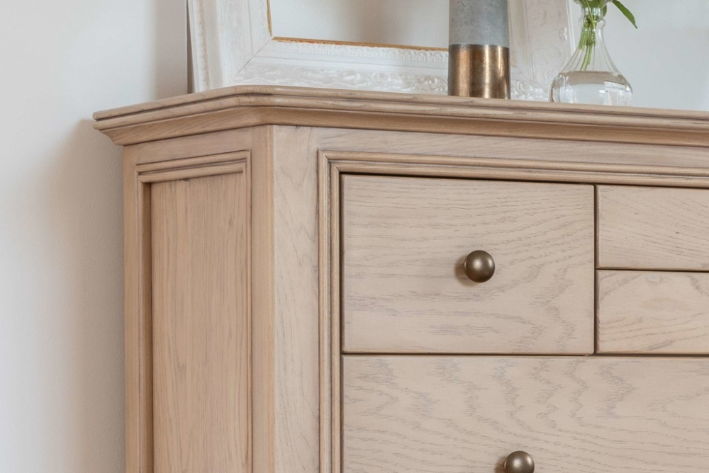 Product photograph of Willis And Gambier Toulon Oak 8 Drawer Chest from Choice Furniture Superstore.