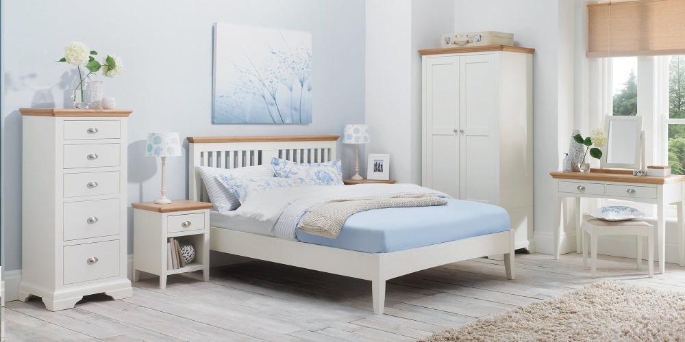Product photograph of Bentley Designs Hampstead Two Tone Headboard Comes In 3ft Single 4ft 6in Double And 5ft King Size from Choice Furniture Superstore.