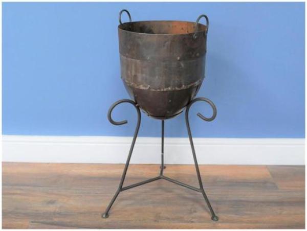 Product photograph of Dutch Iron Planter from Choice Furniture Superstore.