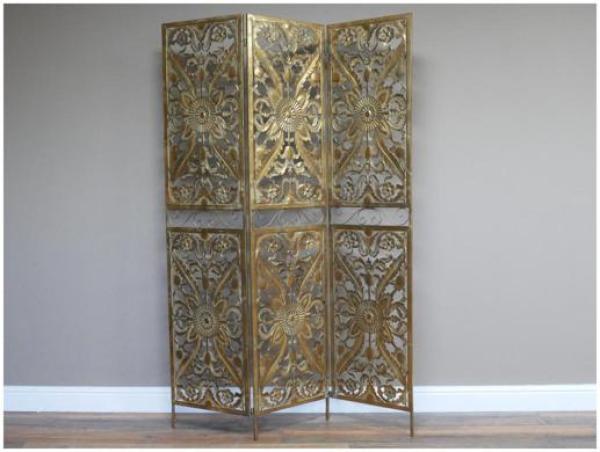 Product photograph of Dutch Metal Screen from Choice Furniture Superstore.