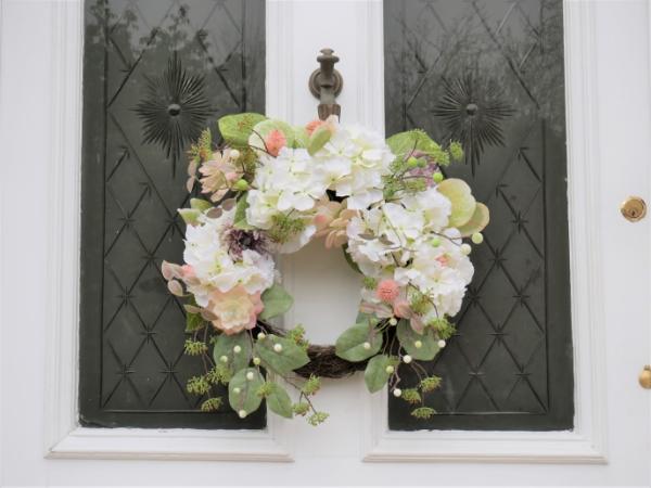 Product photograph of Wreath - 7482 Set Of 2 from Choice Furniture Superstore.