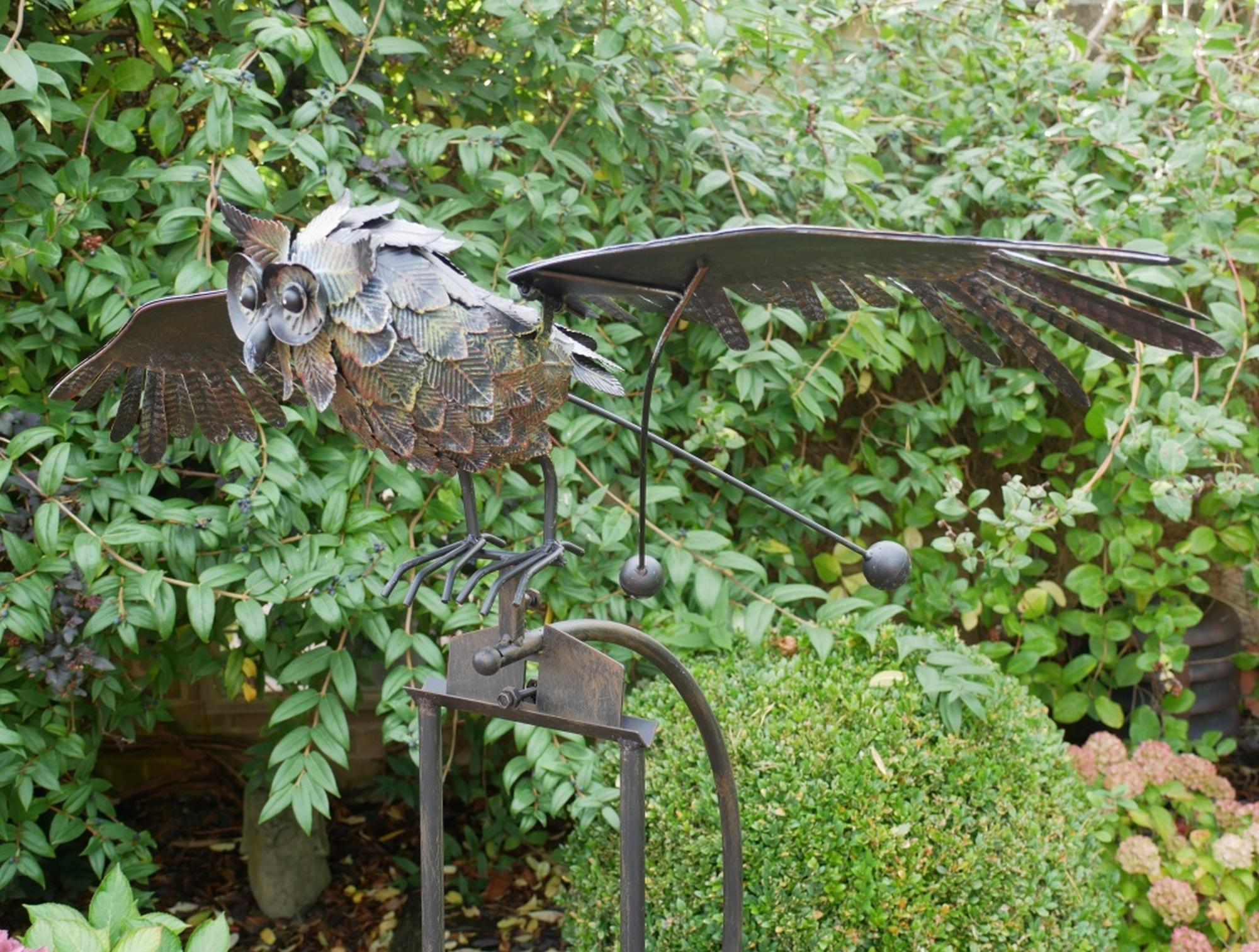 Product photograph of Giant Owl Stake from Choice Furniture Superstore.