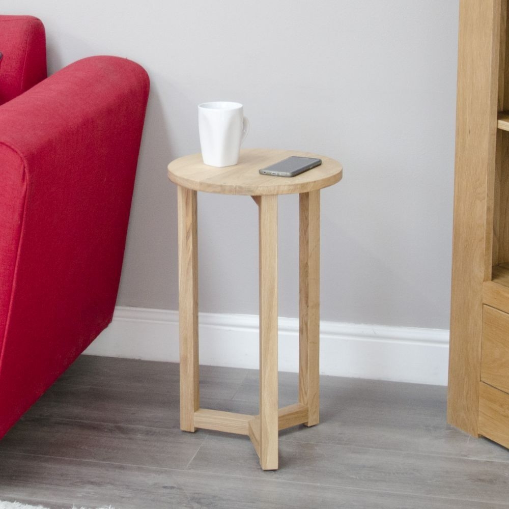 Product photograph of Homestyle Gb Lyon Oak Round Occasional Lamp Table from Choice Furniture Superstore.