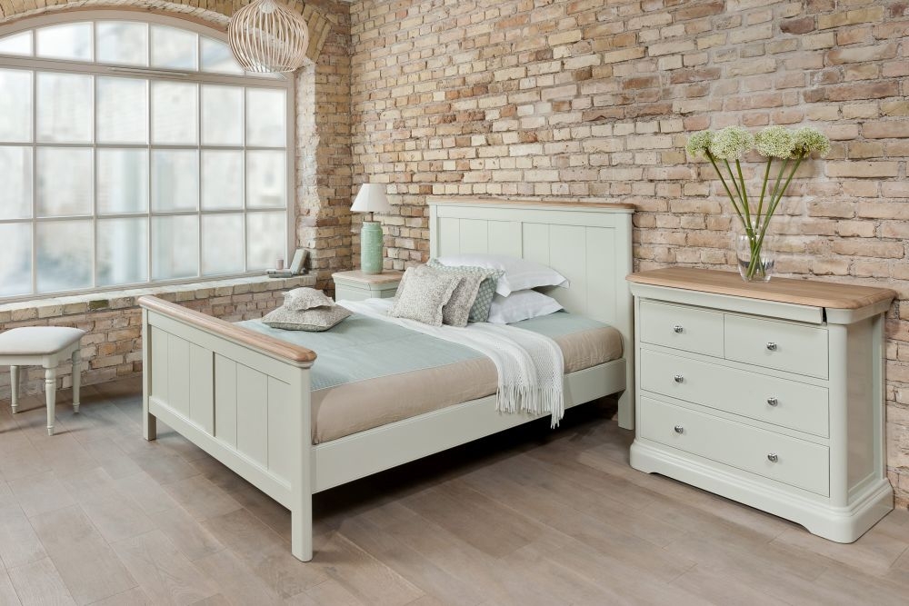 Product photograph of Tch Cromwell T And G Panel Bed - Oak And Painted from Choice Furniture Superstore.