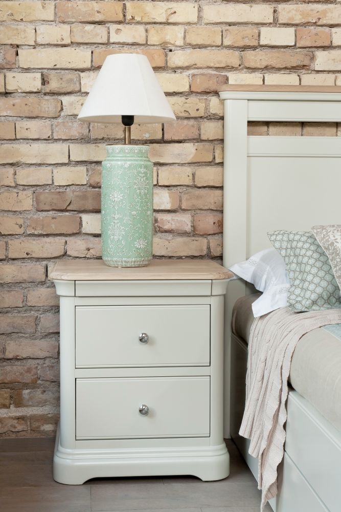 Product photograph of Tch Cromwell Bedside Cabinet - Oak And Painted from Choice Furniture Superstore.