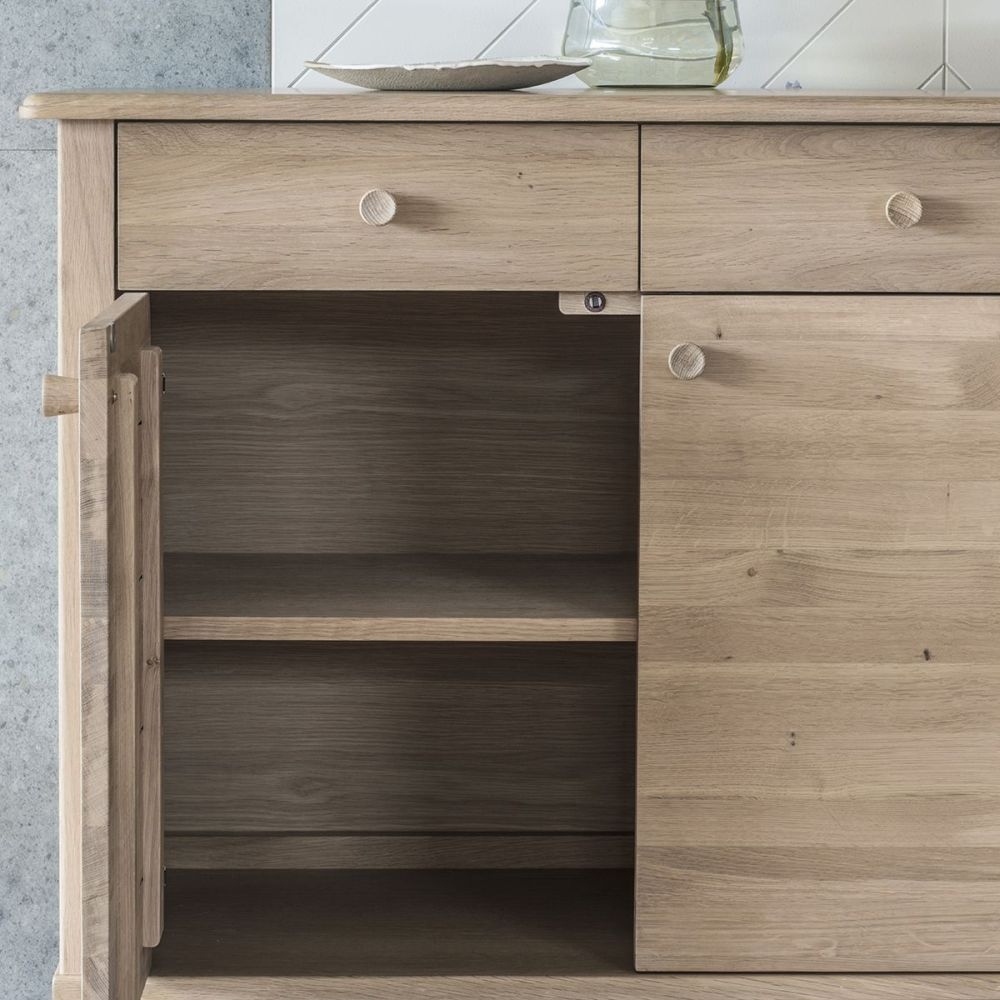 Product photograph of Wycombe Oak Medium Sideboard from Choice Furniture Superstore.