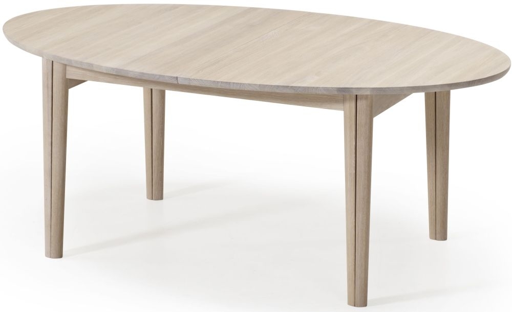 Product photograph of Skovby Sm78 Ellipse 6 Seater Extending Dining Table from Choice Furniture Superstore.