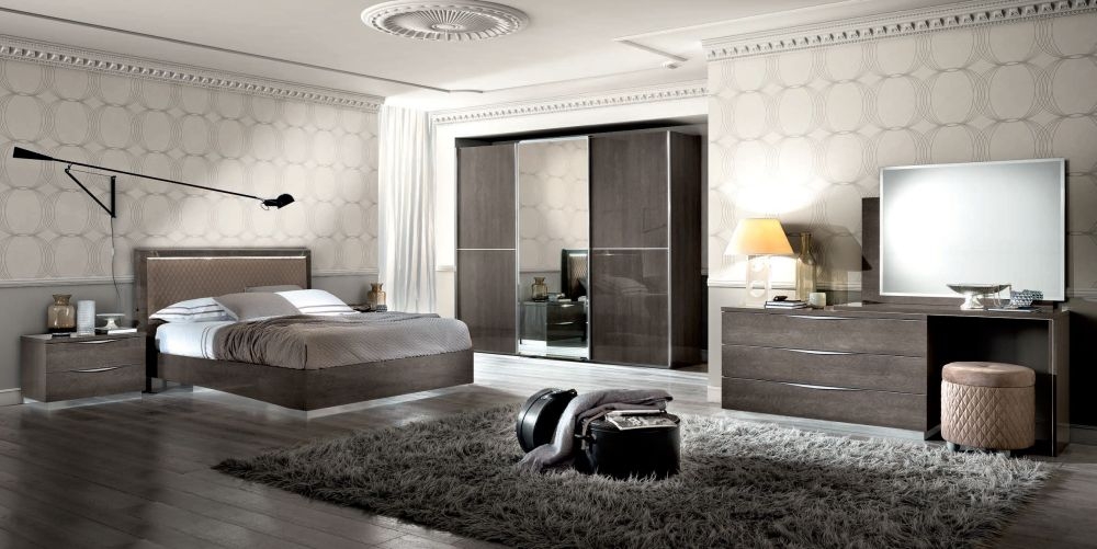 Product photograph of Camel Platinum Night Italian Large Dresser from Choice Furniture Superstore.